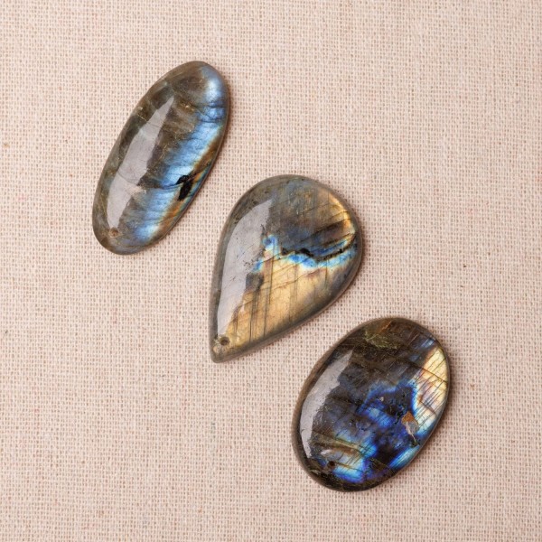 Cabochon Labradorite