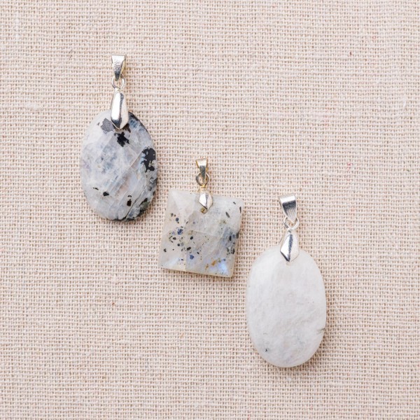 Cabochon Pierre de Lune